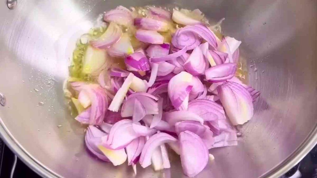 Step 4 Fry Onions in a Pan image 2