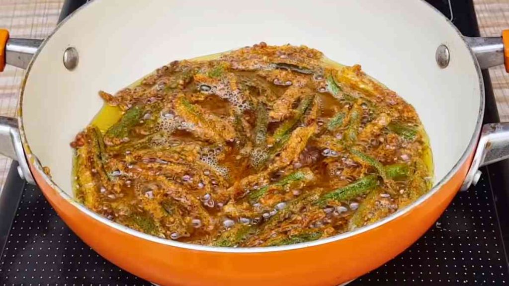 Step 6 Fry Bhindi on high flame